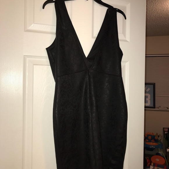 Charlotte Russe little black dress - Picture 5 of 6